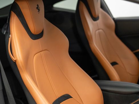 Certified 2022 Ferrari Roma image 45