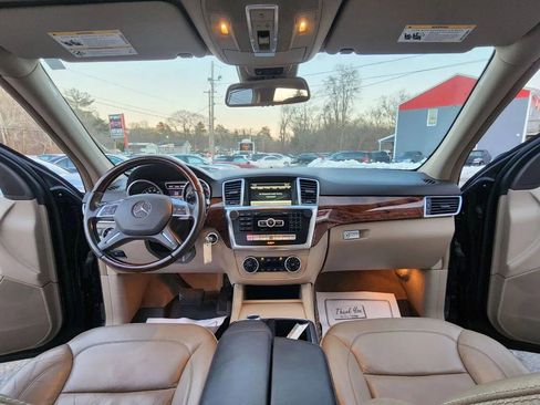 Used 2013 Mercedes-Benz ML 350 4MATIC image 19