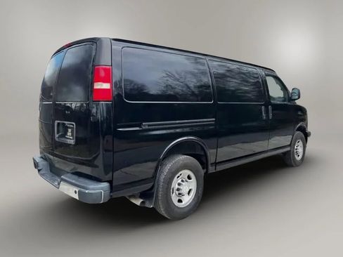 Used 2019 Chevrolet Express 2500 w/ Driver Convenience Package RWD image 8