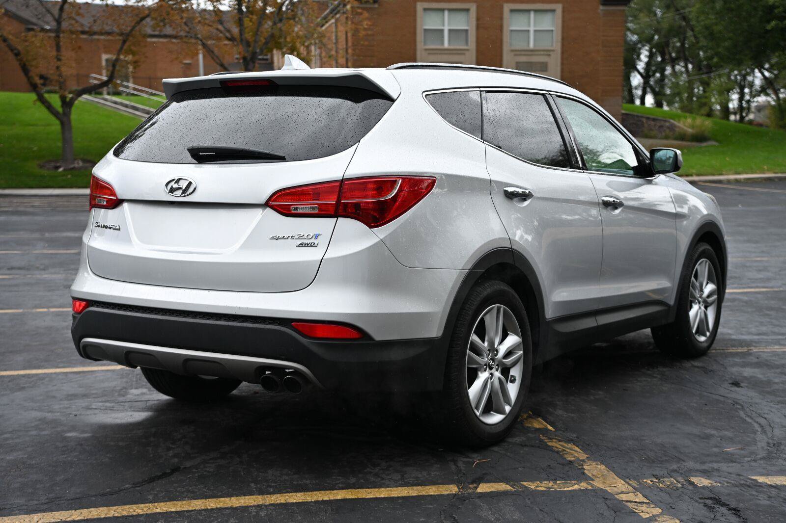 Used 2014 Hyundai Santa Fe Sport 2.0T w/ Navigation Package 06 AWD/4WD image 5