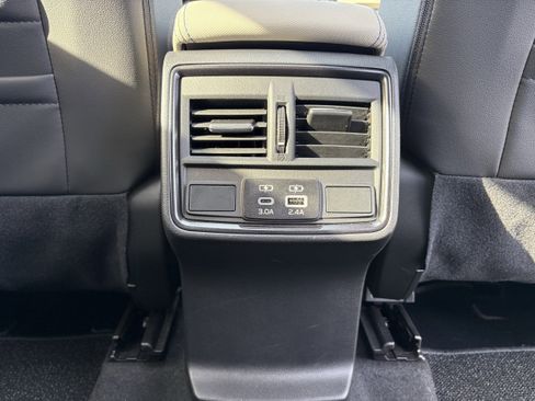 Certified 2025 Subaru Forester Limited w/ Popular Package #1 image 32