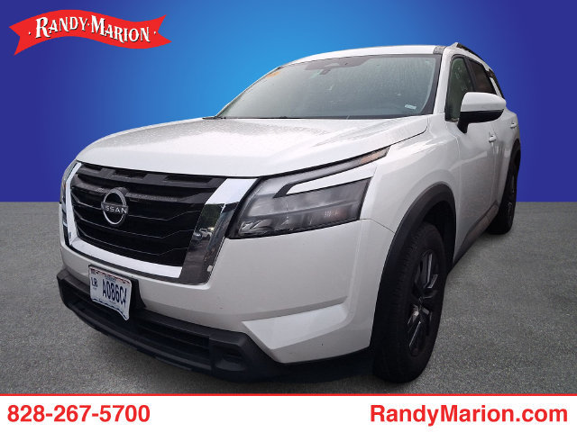 Used 2024 Nissan Pathfinder SV AWD/4WD image 1