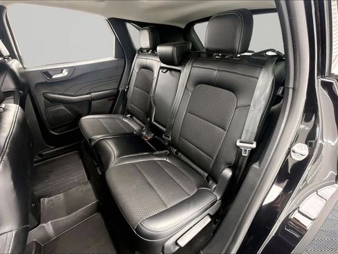Certified 2025 Ford Escape SE FWD image 26