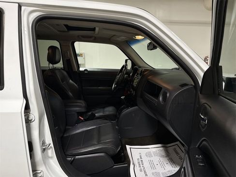 Used 2015 Jeep Patriot High Altitude image 20