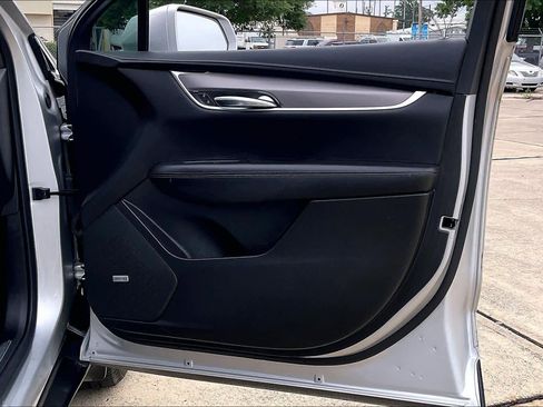 Used 2020 Cadillac XT5 Luxury FWD image 46