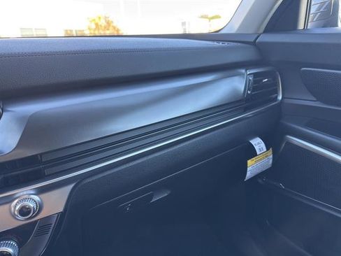 New 2025 Kia Telluride S image 14