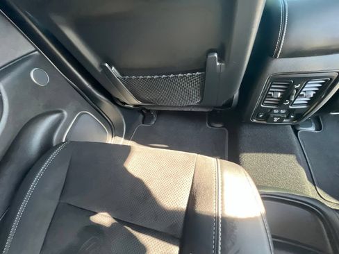 Used 2020 Dodge Durango SRT w/ Technology Group AWD/4WD image 30