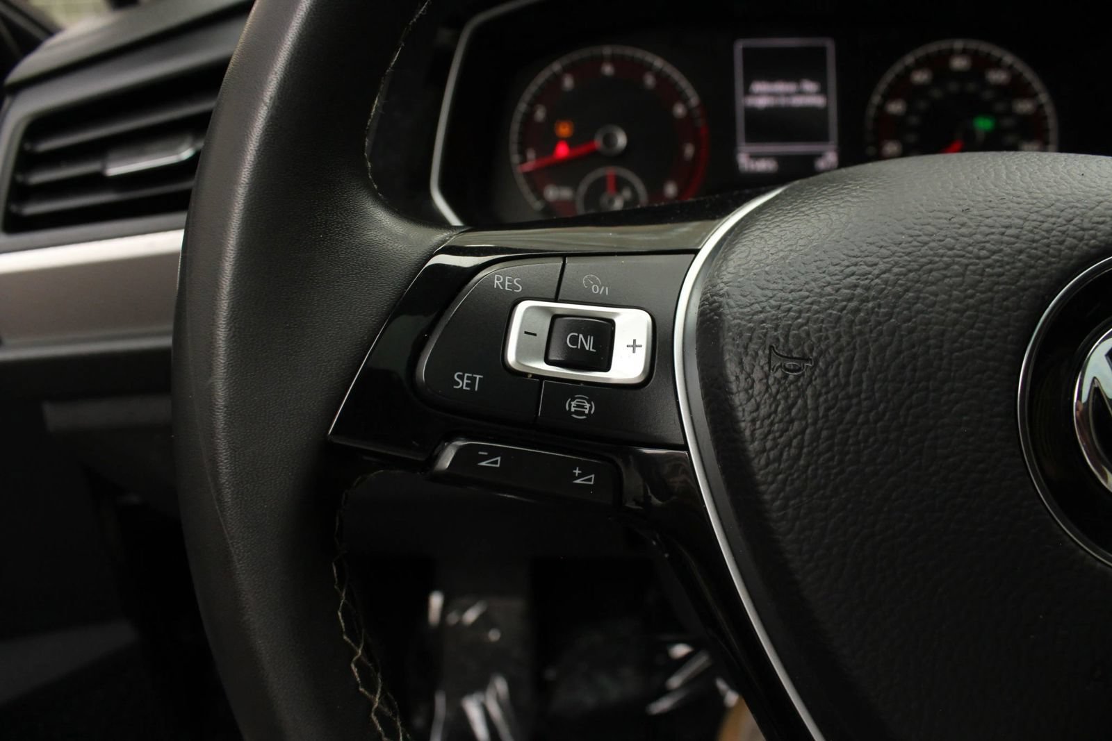 Used 2021 Volkswagen Jetta R-Line FWD image 32