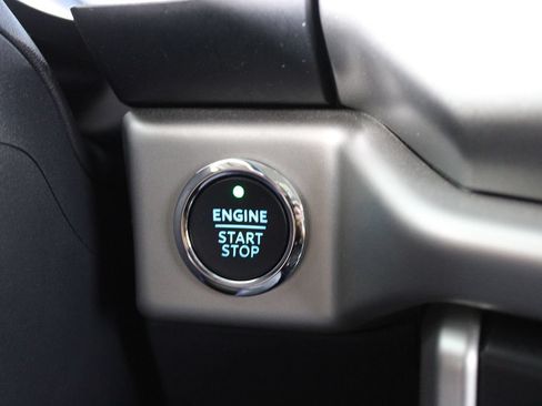 Used 2024 Ford Expedition XLT RWD image 14