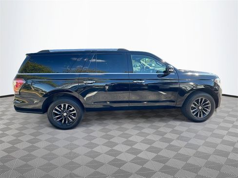 Used 2021 Ford Expedition Max Limited image 5