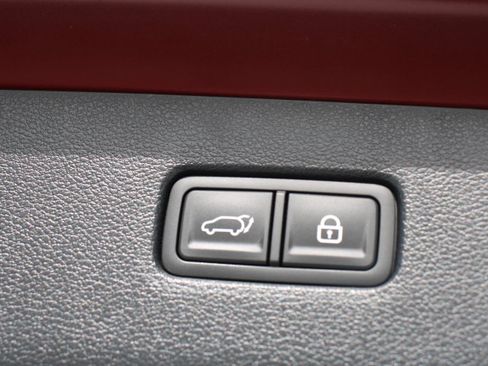 Used 2021 Genesis GV80 2.5T w/ Prestige Package 04 image 17