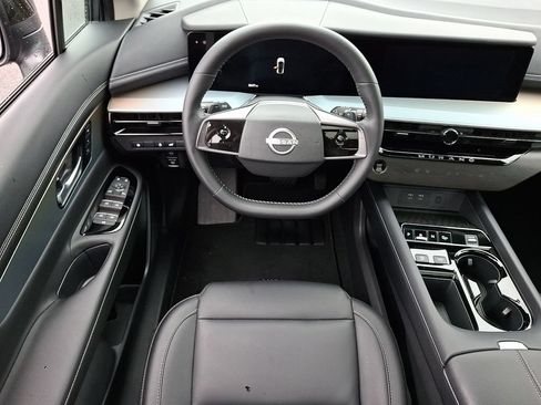 Certified 2025 Nissan Murano SL AWD/4WD image 12