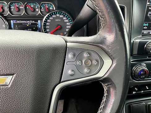 Used 2018 Chevrolet Silverado 1500 LT w/ Redline Edition AWD/4WD image 13