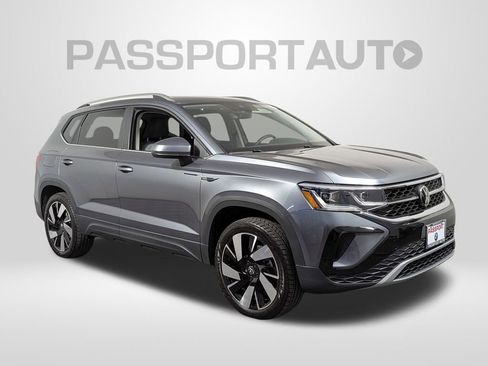 Used 2024 Volkswagen Taos SEL image 8