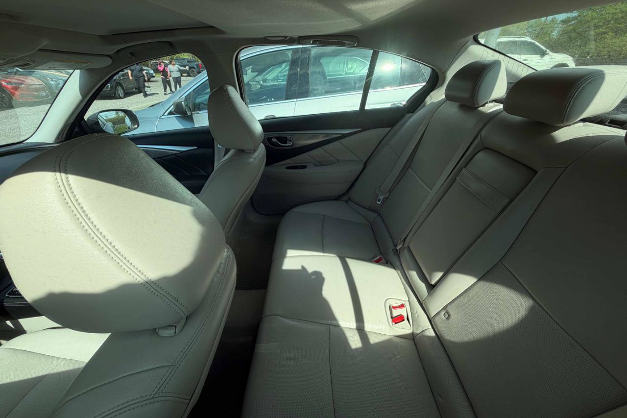 Used 2015 INFINITI Q50 Premium w/ Navigation Package AWD/4WD image 12