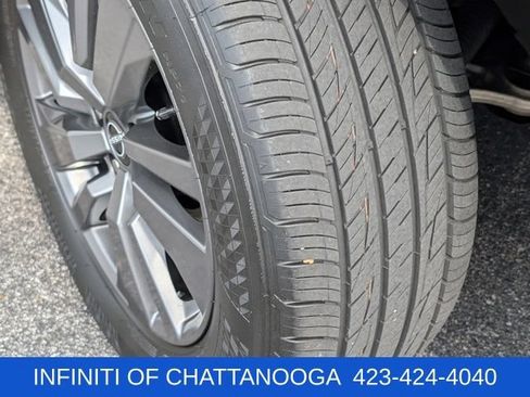 Used 2025 Nissan Pathfinder SV FWD image 29