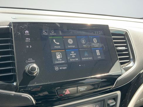 Used 2019 Honda Pilot Elite image 11