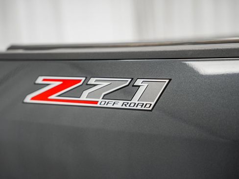 Used 2016 Chevrolet Colorado Z71 image 11