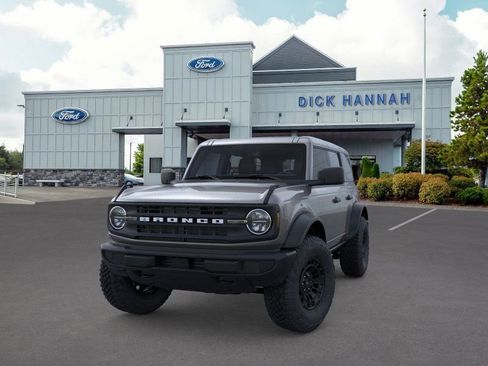 New 2026 Ford Bronco 4-Door image 2