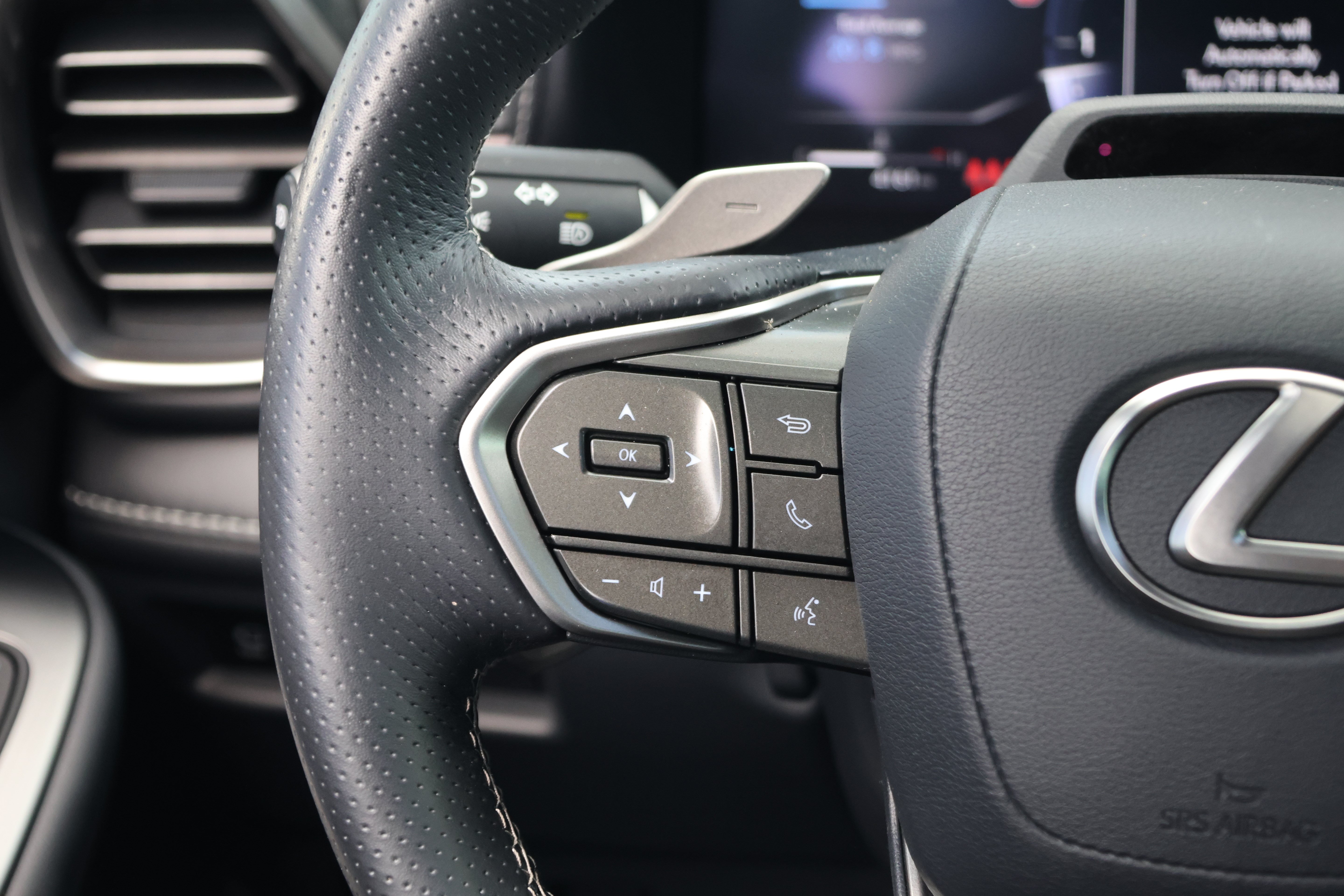 Used 2026 Lexus IS 350 F Sport w/ Technology Package RWD image 19