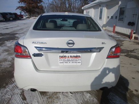 Used 2015 Nissan Altima 2.5 SL w/ Technology Package image 5