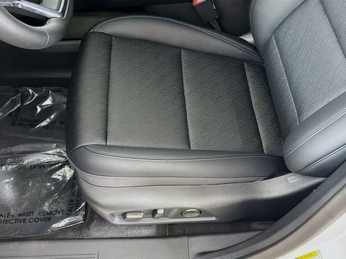New 2026 Chevrolet Equinox LT w/ Convenience Package II AWD/4WD image 20