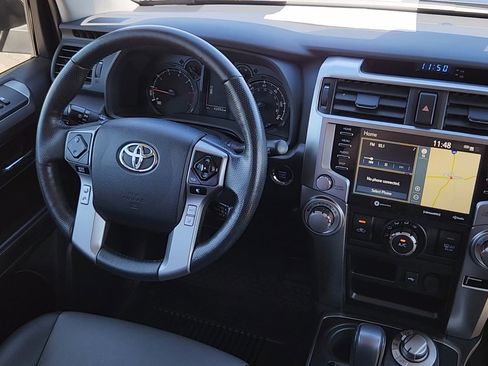 Used 2023 Toyota 4Runner SR5 Premium w/ Moonroof Package AWD/4WD image 5