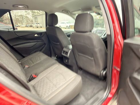 Used 2020 Chevrolet Equinox LT image 16