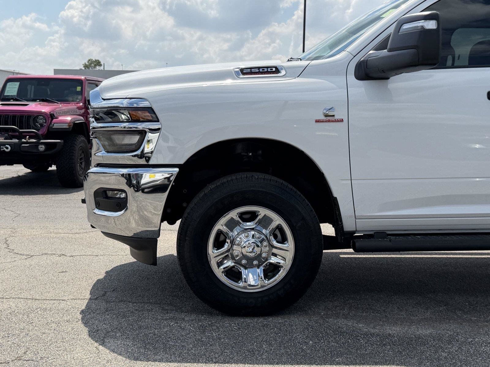 Used 2025 RAM 2500 Tradesman AWD/4WD image 10