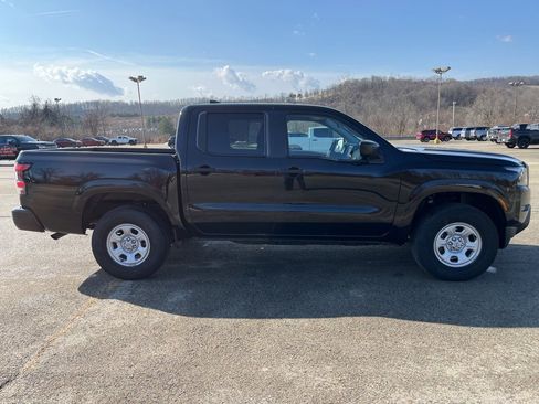 Used 2024 Nissan Frontier S image 2
