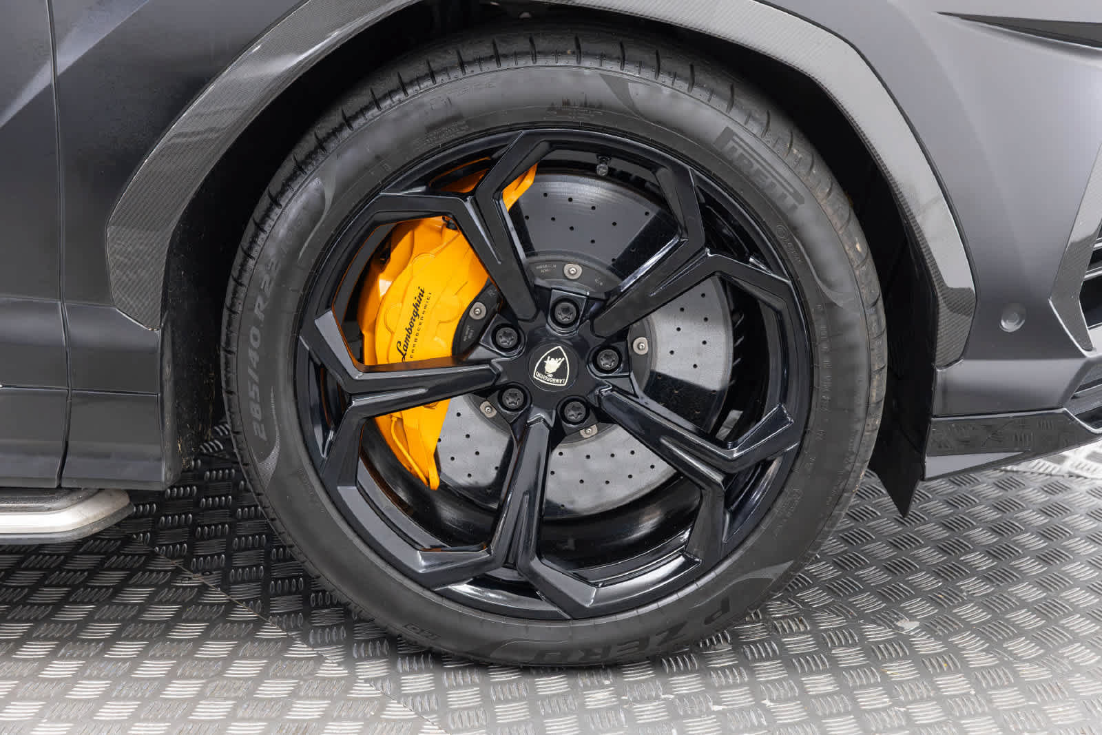 Used 2021 Lamborghini Urus AWD/4WD image 53