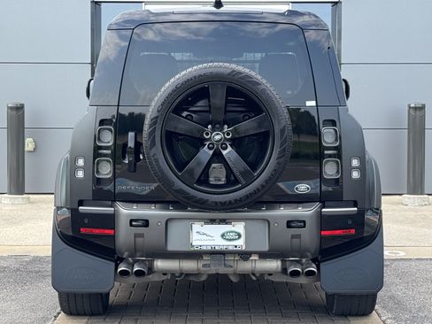 Used 2023 Land Rover Defender 110 Carpathian Edition AWD/4WD image 7