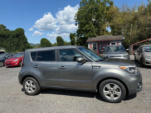 Used 2019 Kia Soul image 6