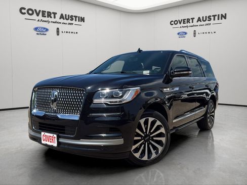 Certified 2024 Lincoln Navigator Reserve AWD/4WD image 1
