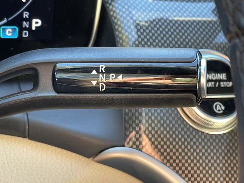 Certified 2025 Mercedes-Benz GLC 300 image 30