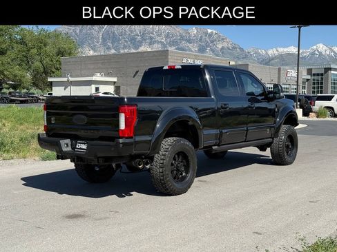 Used 2019 Ford F250 Lariat w/ Lariat Ultimate Package AWD/4WD image 9