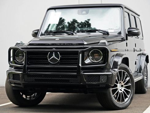 Used 2021 Mercedes-Benz G 550 image 3
