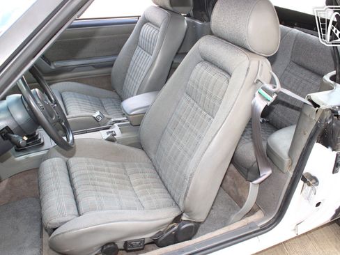Used 1989 Ford Mustang LX RWD image 7