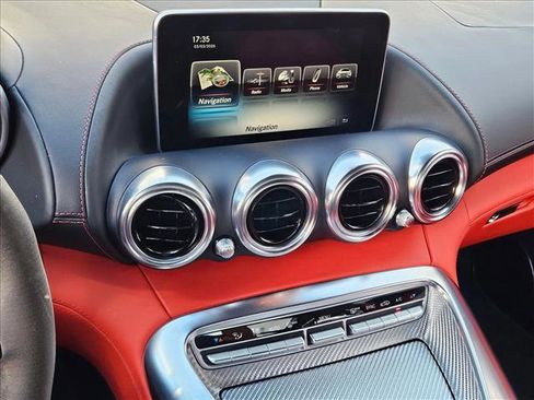 Used 2016 Mercedes-Benz AMG GT S image 11