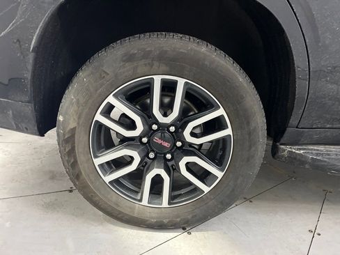 Used 2022 GMC Yukon AT4 image 11