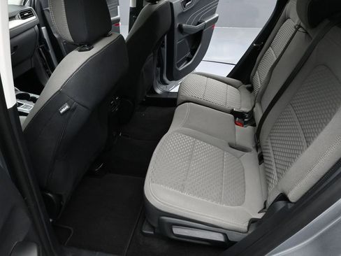 Used 2022 Ford Escape SE w/ SE Sport Appearance Package image 16