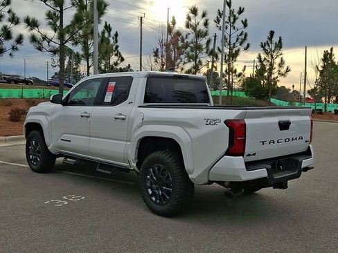 New 2025 Toyota Tacoma TRD Sport image 4
