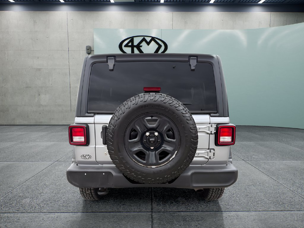 Used 2018 Jeep Wrangler Unlimited Sport AWD/4WD image 4