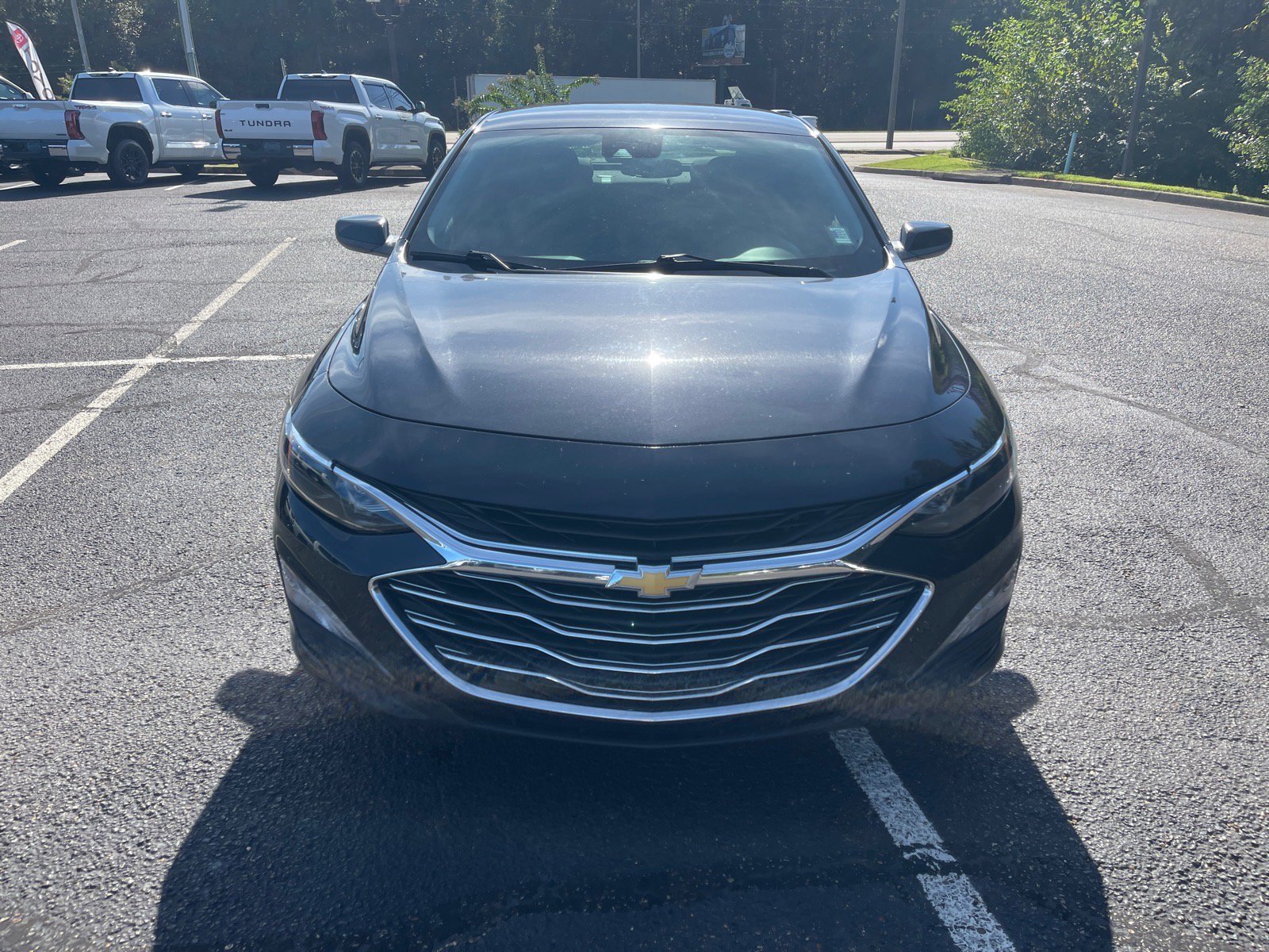 Used 2023 Chevrolet Malibu LT w/ Driver Confidence Package FWD image 2