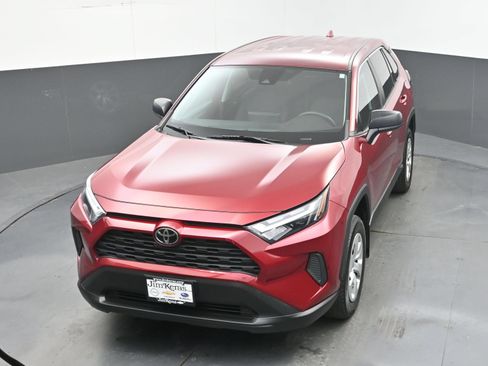 Used 2023 Toyota RAV4 LE FWD image 35