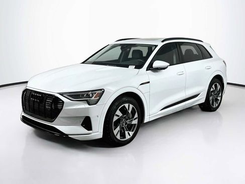 Used 2023 Audi e-tron Premium AWD/4WD image 1