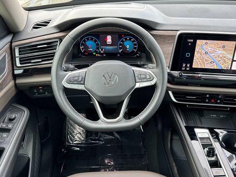 New 2026 Volkswagen Atlas SEL AWD/4WD image 13