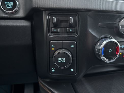 Certified 2023 Ford F350 Platinum w/ FX4 Off-Road Package image 32