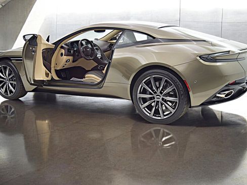 Used 2018 Aston Martin DB11 V12 image 5