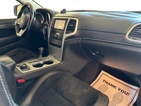 Used 2012 Jeep Grand Cherokee SRT8 w/ Luxury Group II AWD/4WD image 11